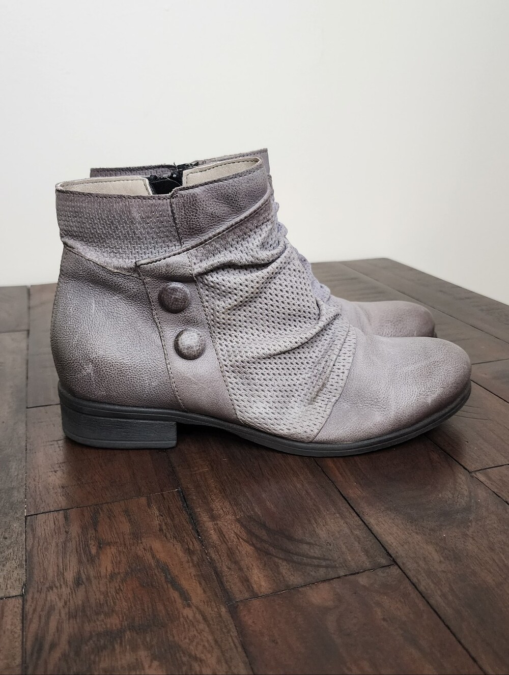 Miz Mooz New York City Sallie Gray Zip Ankle Booties Sz 7.5 Atrsy Lagenlook